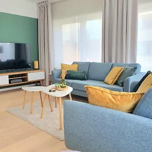 Skaai Five - Newly Renovated 2 Bedrooms Ostende